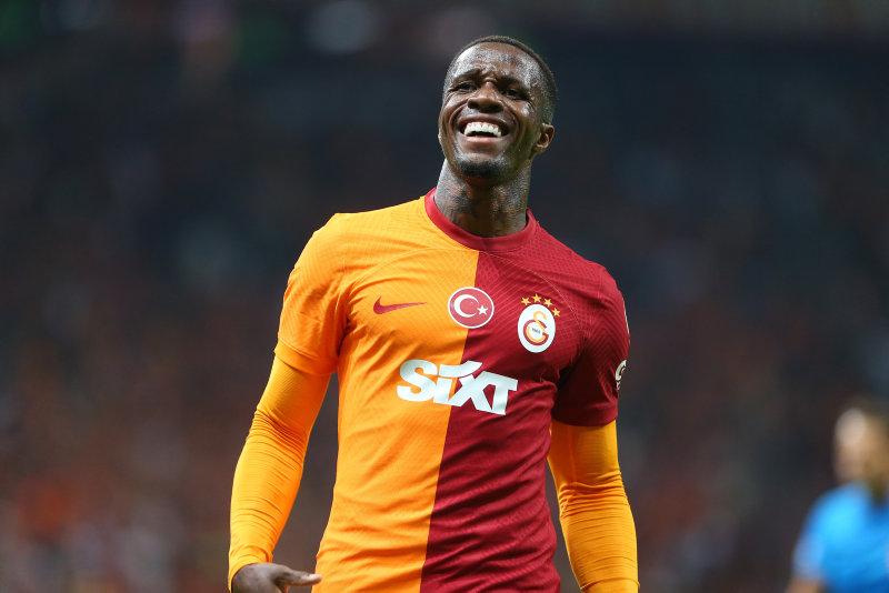 Wilfried Zaha, Galatasaray'da beklenen performansı gösteremedi.