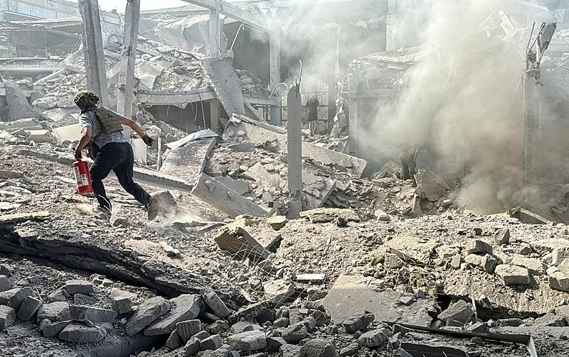 Rusya’dan Harkiv’e saldırı! Zelenski duyurdu: 30’dan fazla kişi yaralandı-1