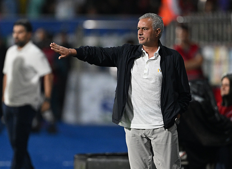 Jose Mourinho Rizespor maçından farklı galibiyetle ayrıldı