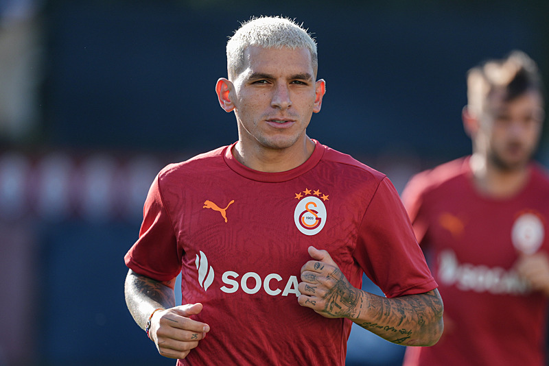 Lucas Torreira katkısıyla büyük övgü almıştı