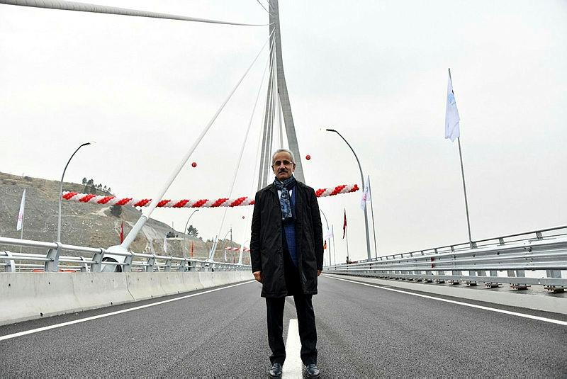 Ulaştırma ve Altyapı Bakanı Abdulkadir Uraloğlu