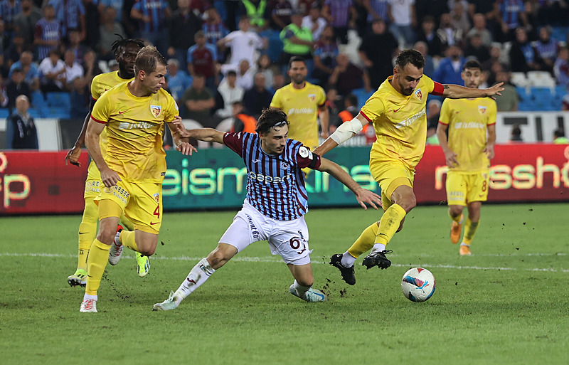 Trabzonspor 5. haftada da galibiyet alamadı. [Anadolu Ajansı]