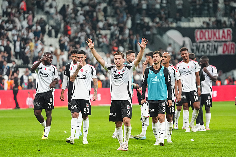 Beşiktaş iç sahadaki 3 maçını da kazandı. [Anadolu Ajansı]