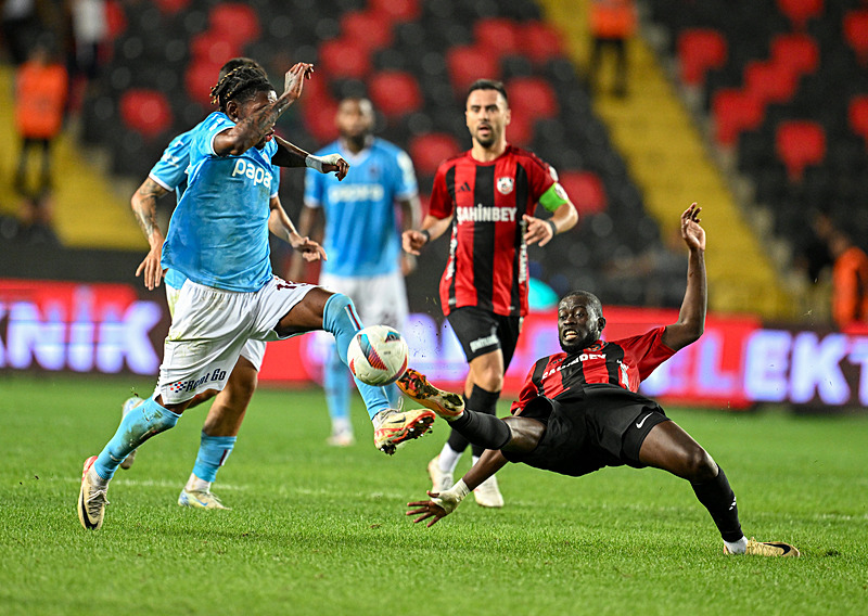 Trabzonspor'da Muhammed Cham maç genelinde etkili olamadı. [Anadolu Ajansı}