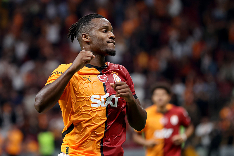 Michy Batshuayi Galatasaray'da Victor Osimhen ve Mauro Icadi ile forma savaşı veriyor. [Anadolu Ajansı}