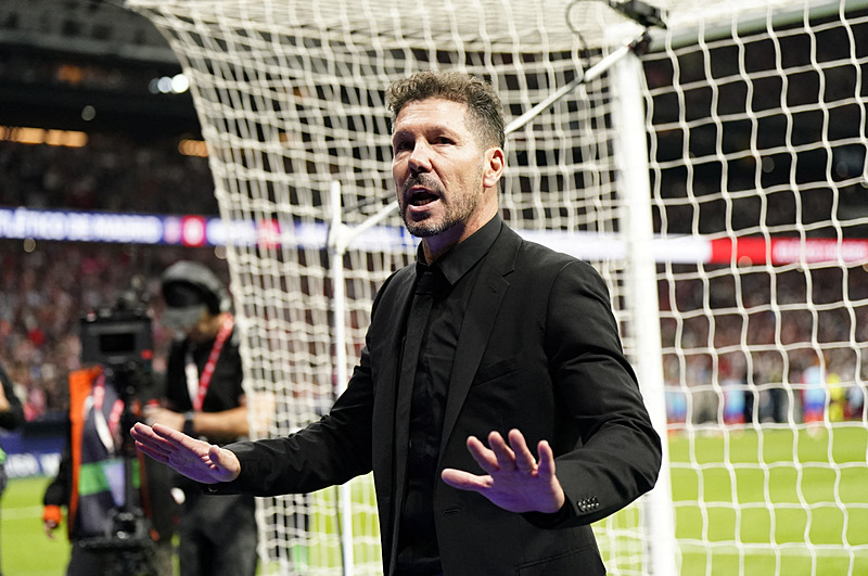 Diego Simeone taraftarlarından sakin olmasını istedi. [REUTERS]