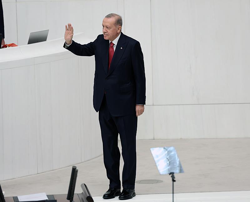 Başkan Erdoğan, TBMM 28. Dönem 3. Yasama Yılı Açılışı dolayısıyla Meclis Genel Kurulunda milletvekillerine hitap etti. (AA)