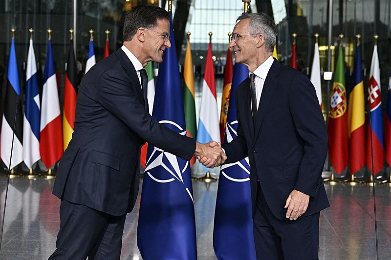 Mark Rutte, NATO Genel Sekreterliği koltuğunu Jens Stoltenberg'den resmen devraldı, AFP