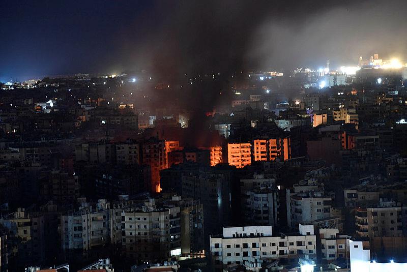 İsrail ordusu, Beyrut'un güneyine hava saldırısı düzenlediği anlar (Fotoğraf: AA)