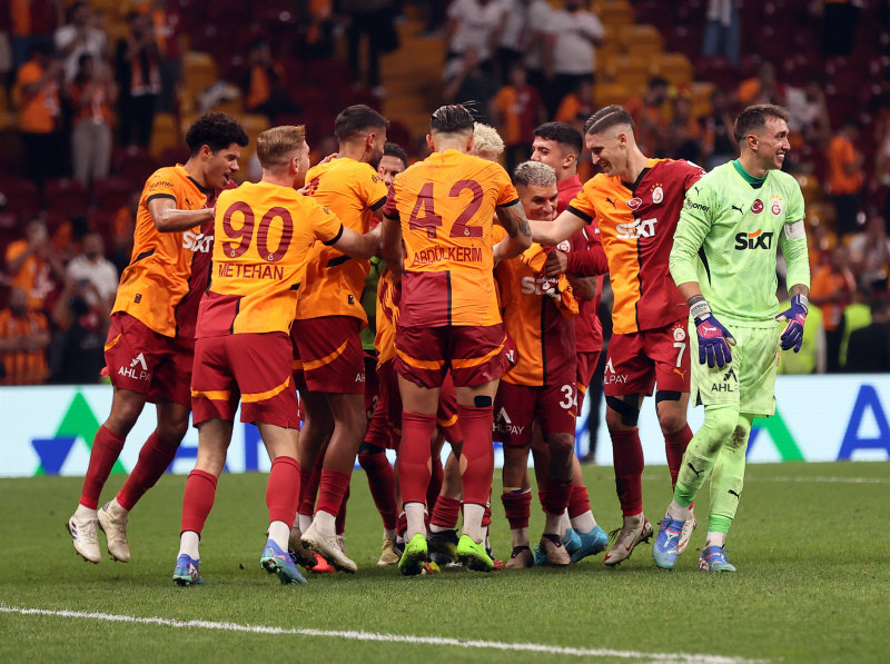 Galatasaray, milli araya lider girdi. (AA)