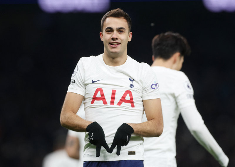 Tottenham Reguilon'a bu sezon şans vermedi. (REUTERS)