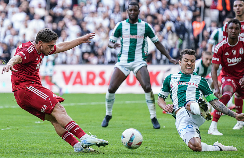 Semih Kılıçsoy Lyon karşısında yedek oturdu (AA)