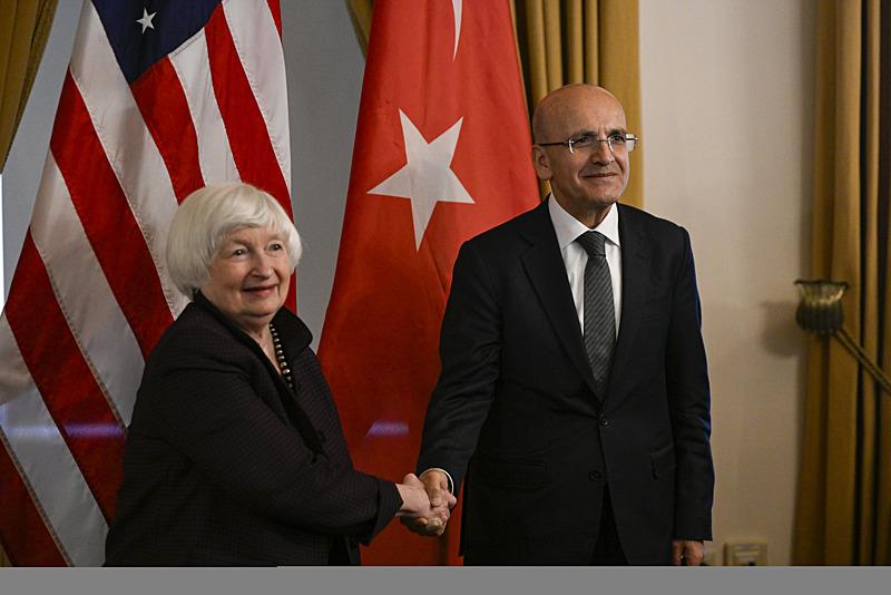 ABD Hazine Bakanı Janet Yellen, Bakan Mehmet Şimşek ve TCMB Başkanı Fatih Karahan ile görüştü (AFP)