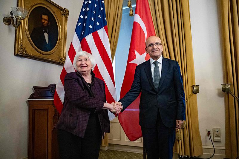 ABD Hazine Bakanı Janet Yellen, Bakan Mehmet Şimşek ve TCMB Başkanı Fatih Karahan ile görüştü (AFP)