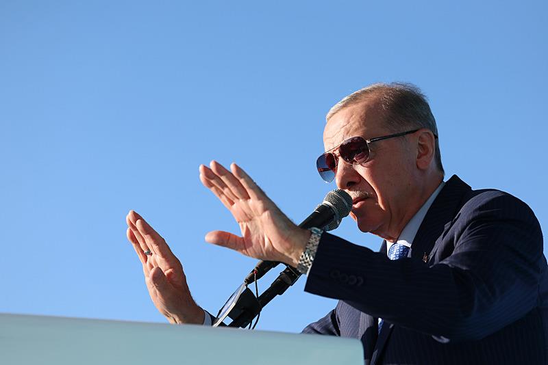 Başkan Erdoğan Hatay'da deprem konutlarını teslim etti (AA)