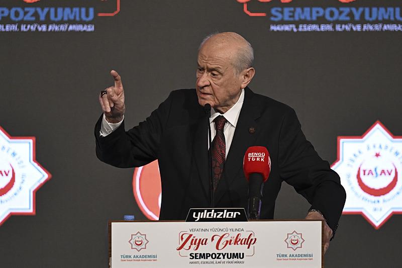 Tarihi 'İmralı çıkışı' sonrası MHP lideri Bahçeli'den ilk açıklama: Türkler ile Kürtlerin birbirini sevmesi farzdır (AA)