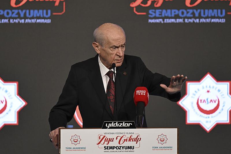 Tarihi 'İmralı çıkışı' sonrası MHP lideri Bahçeli'den ilk açıklama: Türkler ile Kürtlerin birbirini sevmesi farzdır (AA)