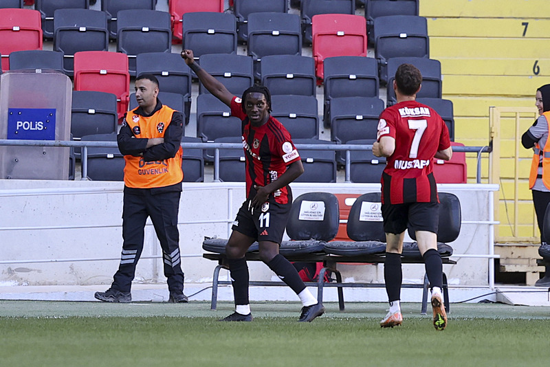 Gaziantep FK zor bir sürecin ardından galibiyet almayı başardı (AA)