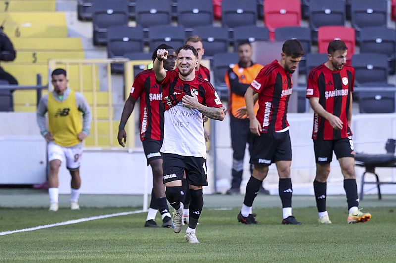 Gaziantep FK Konyaspor maçında 1-0 geriye düşmesine rağmen karşılaşmadan galip ayrılmasını bildi (A)