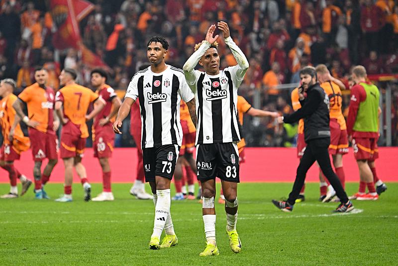 Galatasaray evinde Beşiktaş'ı 2-1 mağlup etti (AA)