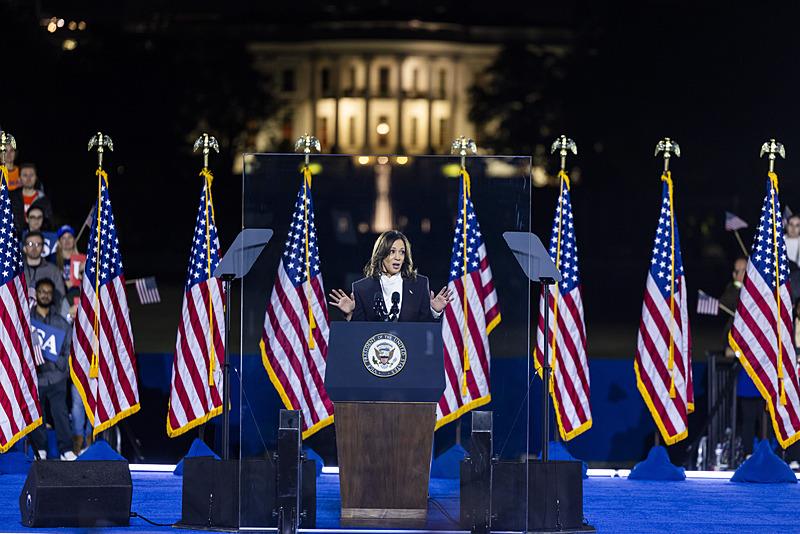 ABD Başkan Yardımcısı ve Demokratların başkan adayı Kamala Harris