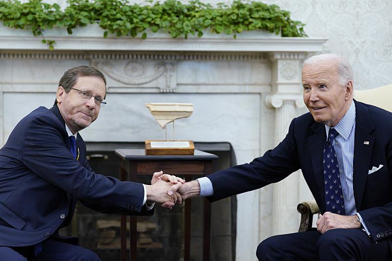 ABD Başkanı Joe Biden ve İsrail Cumhurbaşkanı Isaac Herzog, Takvim Fotoğraf Arşivi