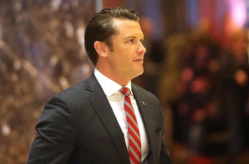 Fox and Friends'in yardımcı sunucusu Pete Hegseth, Takvim Fotoğraf arşivi