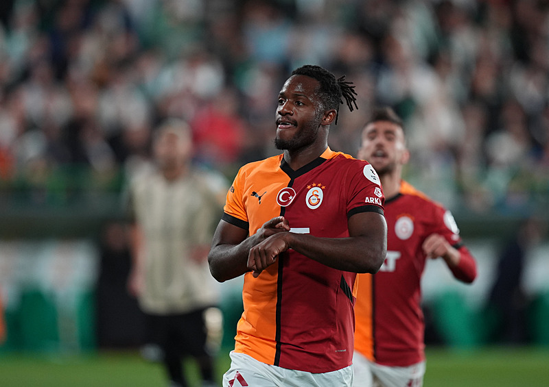 Michy Bathsuayi 6'ıncı golünü attı (AA)