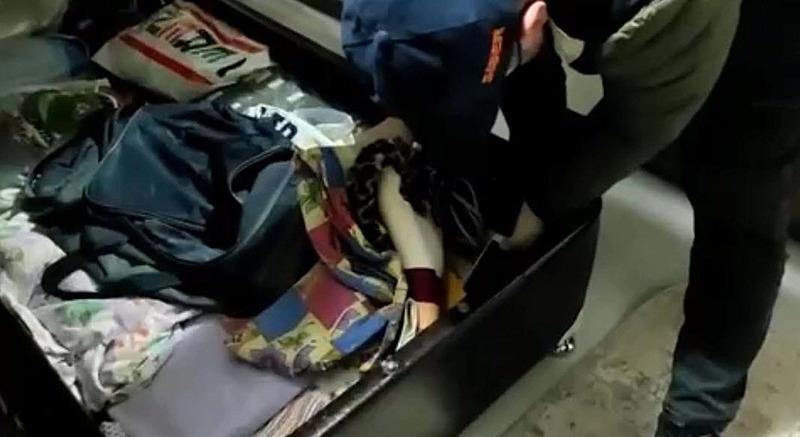 İzmir merkezli 5 ilde yapılan yasa dışı bahis operasyonunda 16 şüpheli gözaltına alındı (DHA)