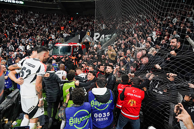 Beşiktaş'ın golü sonrası sevinç (AA)