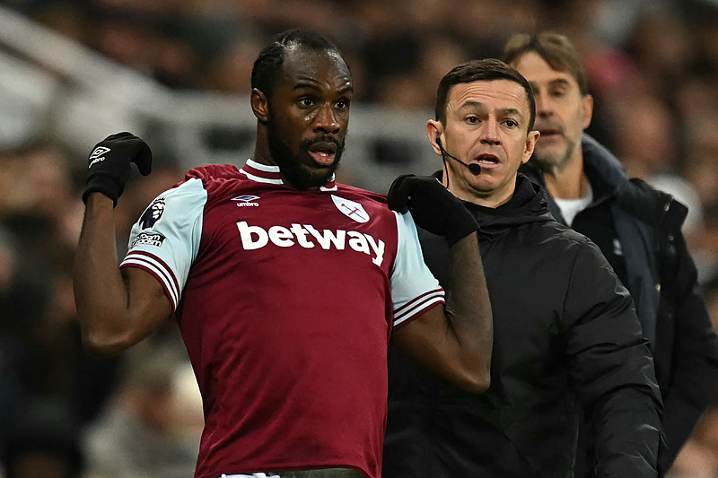 Michail Antonio bu sezon 15 maçta 1 gol atıp 1 asist yaptı (REUTERS)