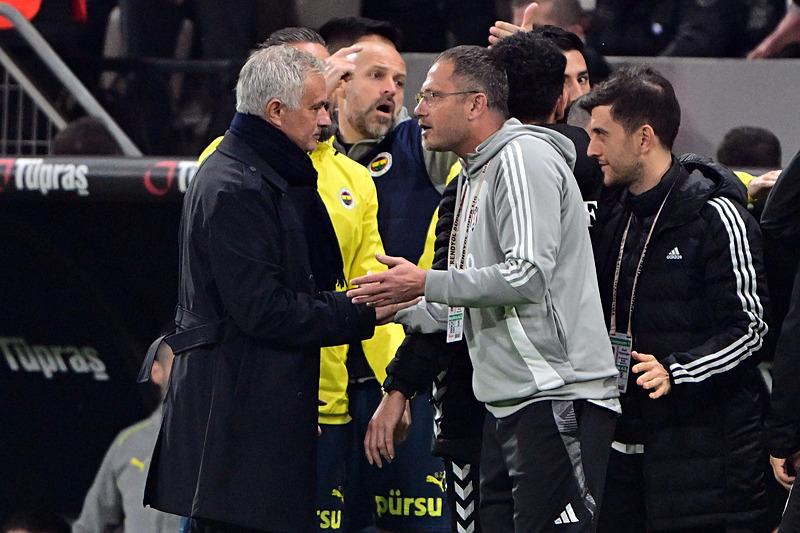 Mourinho ve Serdar Topraktepe. (AA)