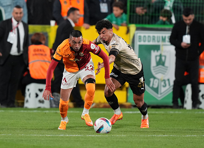 Hakim Ziyech Galatasaray'da beklenen katkıyı veremedi (AA)