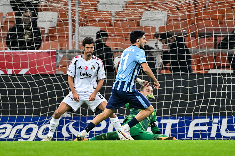 Adana Demirspor'un attığı gol (AA)