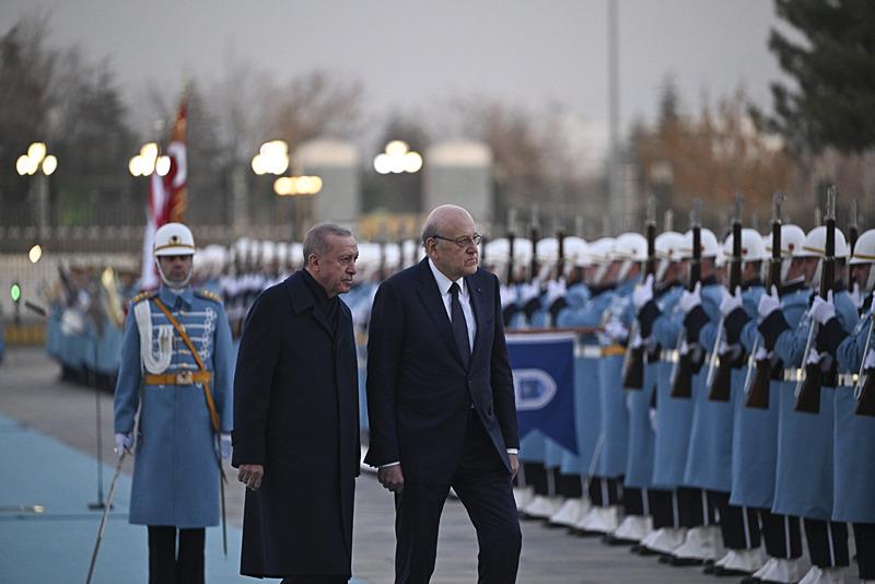 Erdoğan, Lübnan Başbakanı Necip Mikati'yi resmi törenle karşıladı (Fotoğraf: AA)