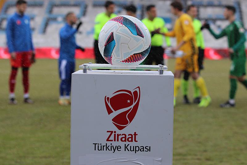 Erzurumspor, ZTK'da gruplara yükseldi. (AA)