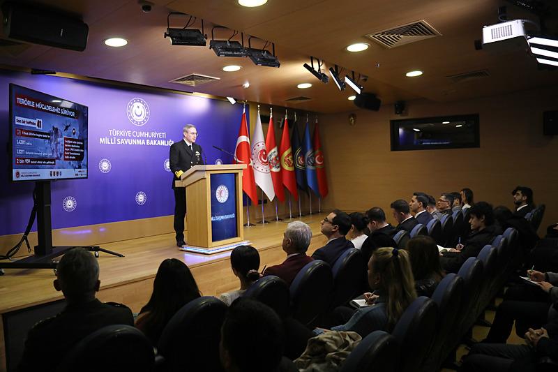 Milli Savunma Bakanlığı haftalık basın toplantısı düzenledi (Fotoğraf: İHA)