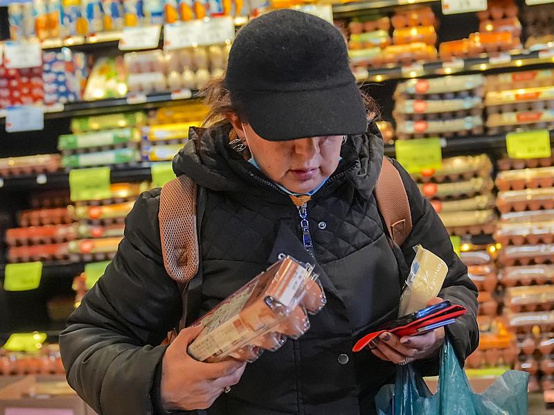 California’daki acil durum ilanının ardından kuş gribi nedeniyle yumurta fiyatları tüm zamanların en yüksek seviyesine yaklaştı, AA