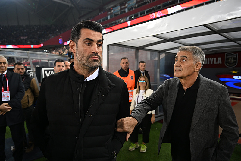 Volkan Demirel ve Şenol Güneş (AA)