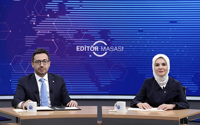 Aile ve Sosyal Hizmetler Bakanı Mahinur Özdemir Göktaş, Anadolu Ajansı (AA) Editör Masası'na konuk oldu. (AA)