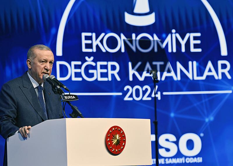 Başkan Erdoğan, BTSO Ekonomiye Değer Katanlar 49. Ödül Töreni'ne katıldı (Fotoğraf: AA)