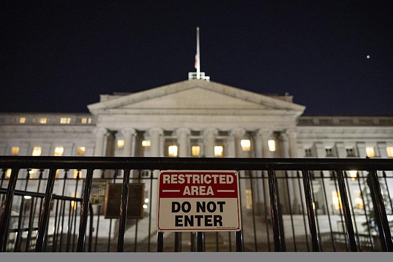 ABD Hazine Bakanlığı hükümet iş istasyonlarına ve gizliliği olmayan belgelere erişim sağlayan Çin destekli bir aktör tarafından hacklendiklerini bildirdi, AA