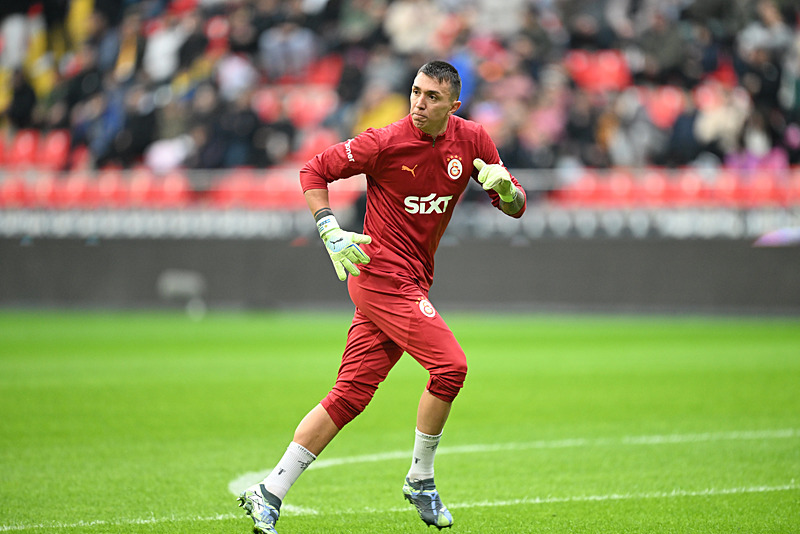 Fernando Muslera (AA)