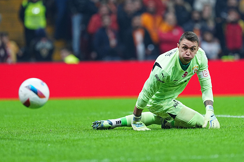 Fernando Muslera (AA)