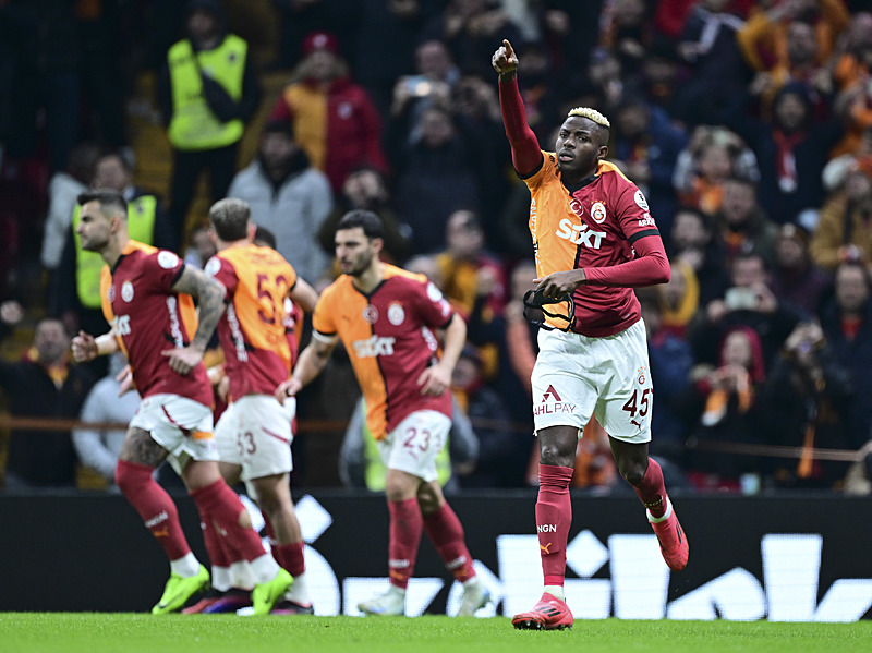 Victor Osimhen'in golü sonrası Galatasaraylı futbolcuların sevinci (AA)