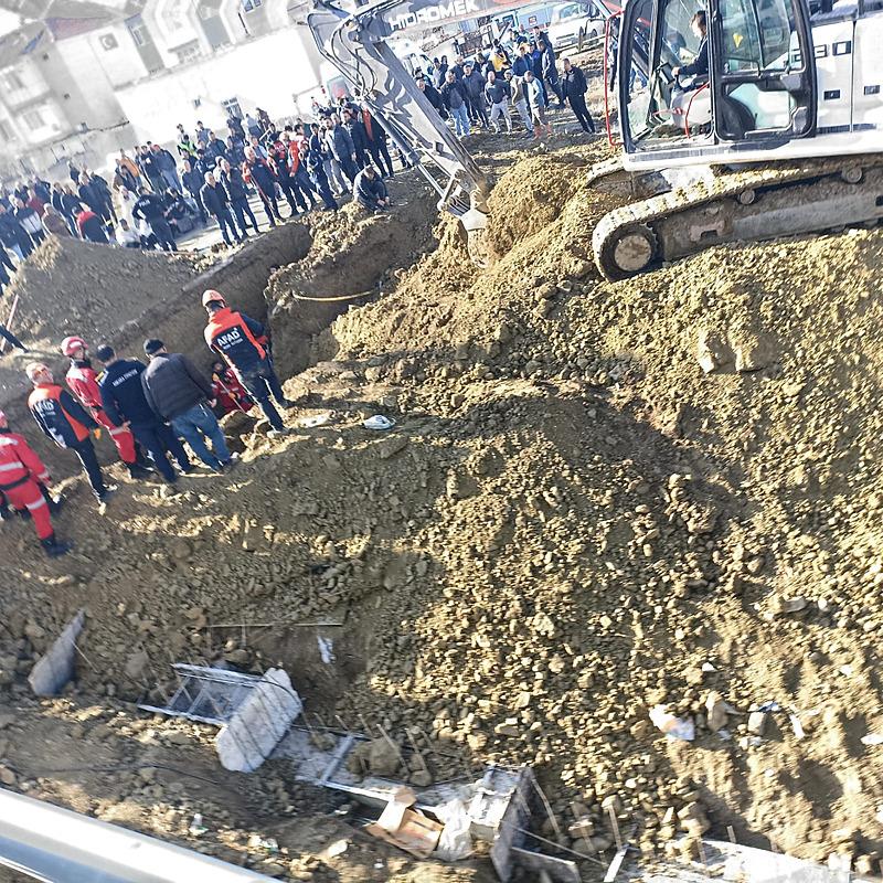 Ankara'da göçük meydana geldi (Fotoğraf: AA)