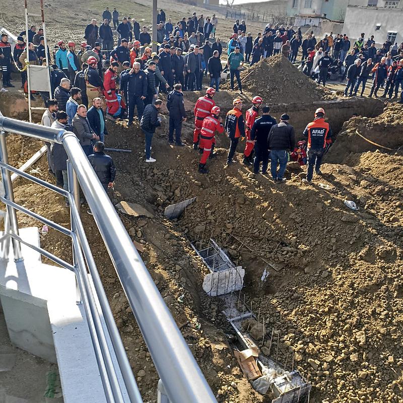 Ankara'da göçük meydana geldi (Fotoğraf: AA)