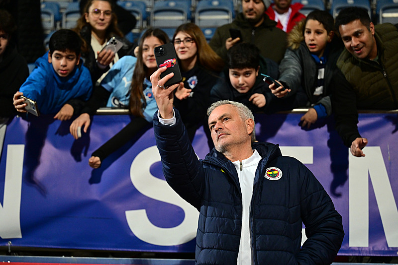 Jose Mourinho (AA)