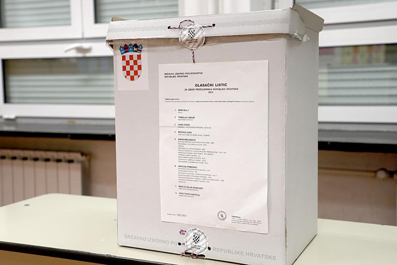 Hırvatistan'da seçimin ilk turu, AA