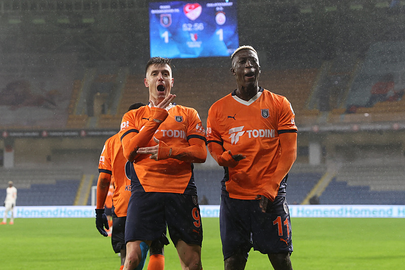 Krzysztof Piatek (AA)
